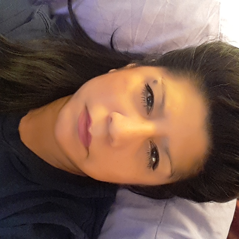 Meet your Posher, Raquel